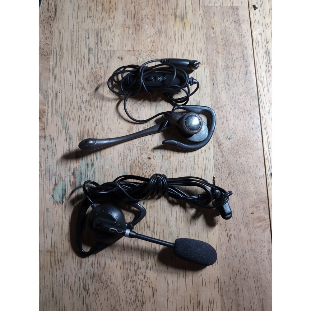 Pair Of Cordless Landline Headset Mics And Earpiece Plantronics‎ And Cv